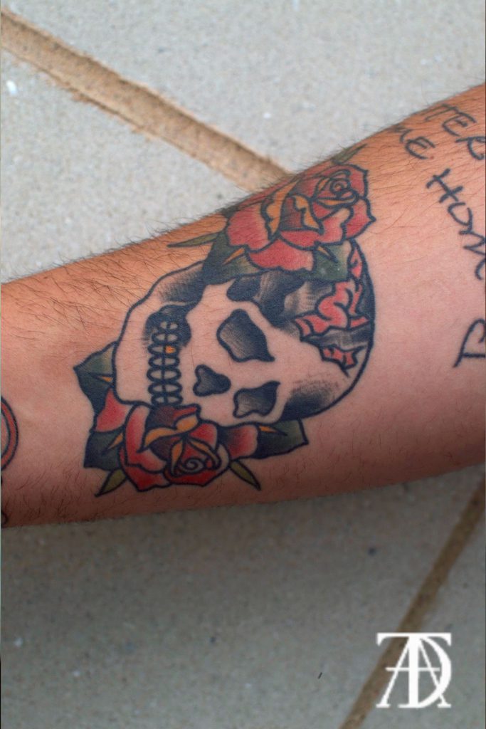 american traditional tattoo skull