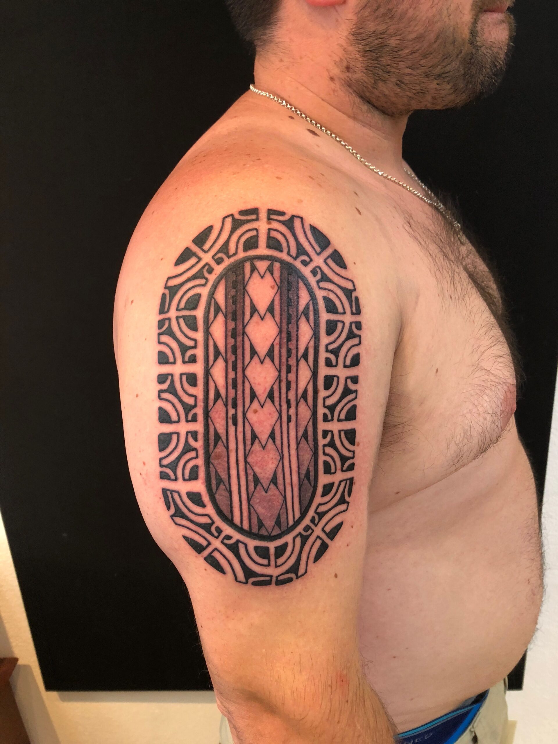 traditional polynesian tattoo on maui